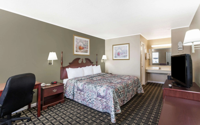 Super 8 By Wyndham Houston/Dtwn/I-610