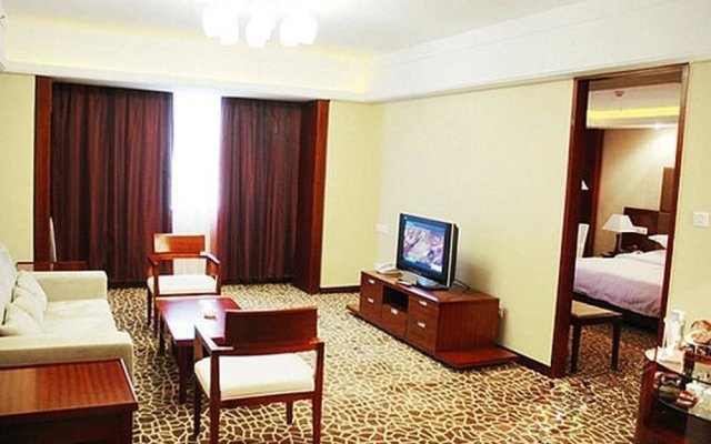 Hollyear International Hotel