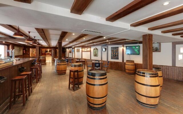 Sport Hotel Nayade (ex.Segovia Los Angeles Nayade Hotel)