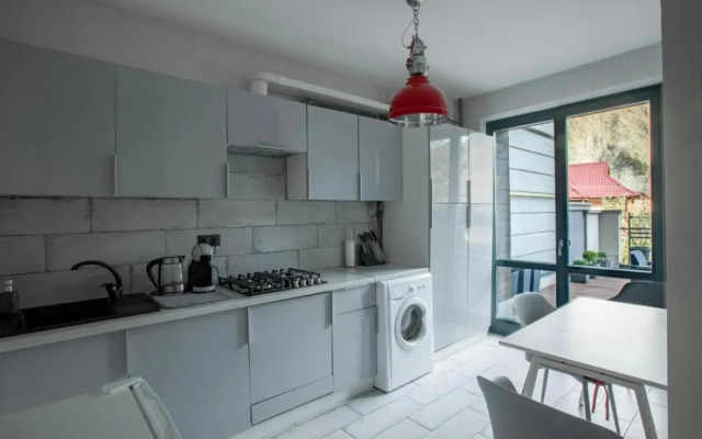 Reef Terrace Apartments