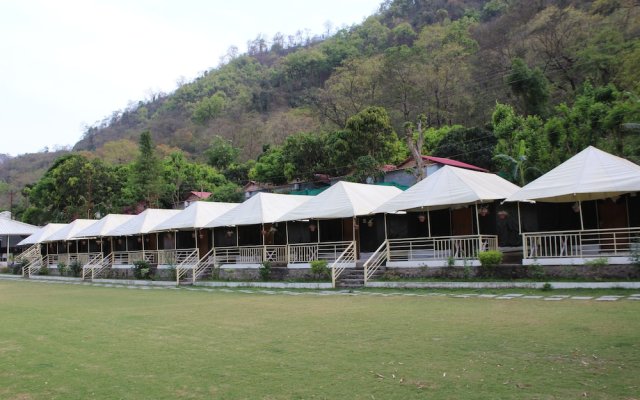 Nature's Valley Resort