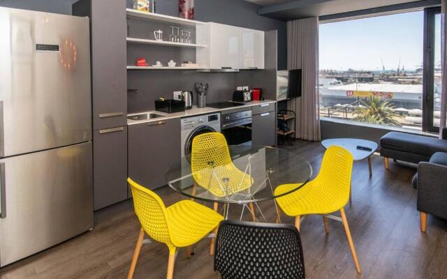 504 Wex1 Hip and Happening Studio