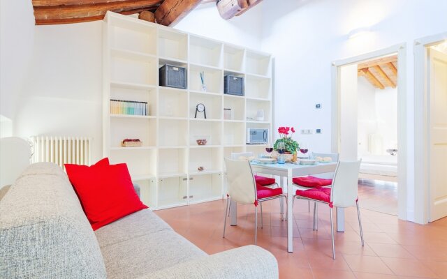 Ex Tribunale Palazzo Bentivoglio Apartment