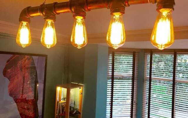 The Vagabond Bunkhouse & Pizzaria - Hostel
