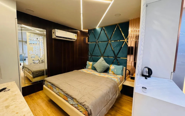 Home Escape Elite 1BHK Penthouse