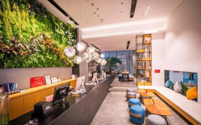 Ibis Styles Hotel (Zhuhai Huafa Shangdu)