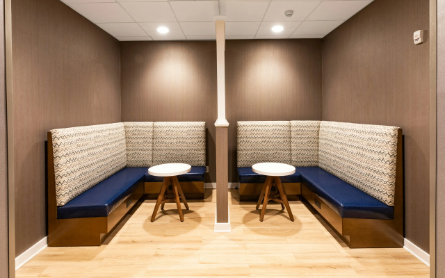 Hampton Inn & Suites Columbia Killian Road