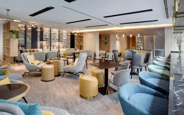 Staybridge Suites Bangkok Thonglor by IHG