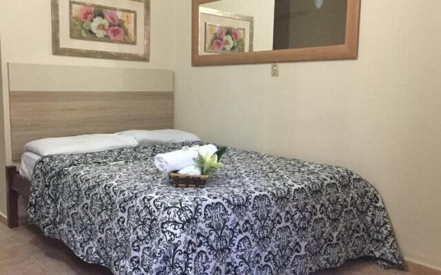 Pousada E Hostel Meia Lua