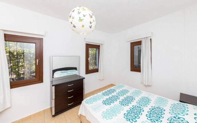 2 BR House With Calming Garden in Bodrum