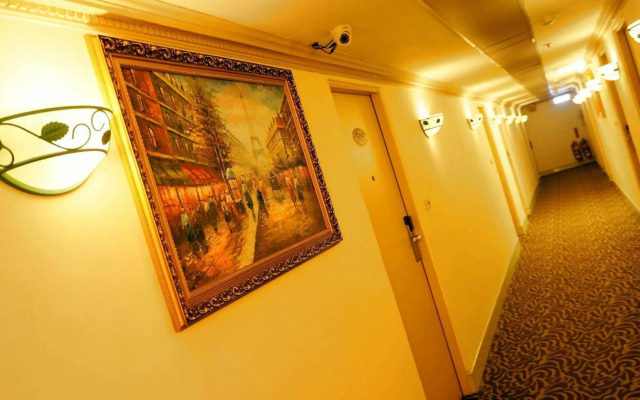 Oriental Hotel