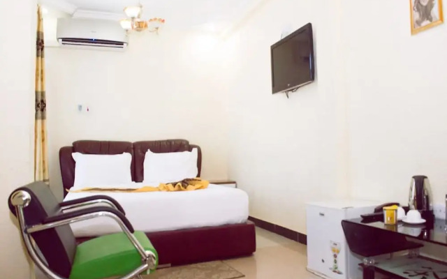 Best Point Hotel
