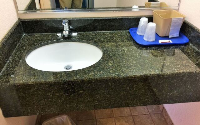 Tollway Inn of Beloit