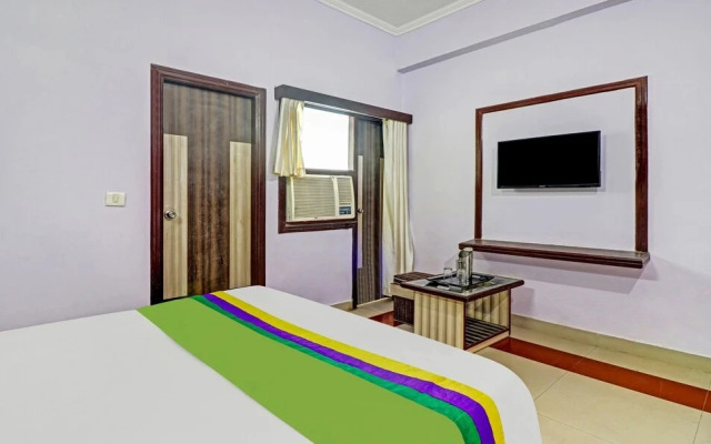 Itsy By Treebo - Golden Bird Agra