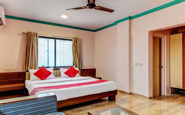 OYO 40635 Hotel Shloka