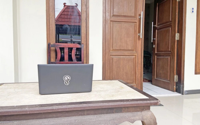 SPOT ON 92037 Jokotole 2 Homestay