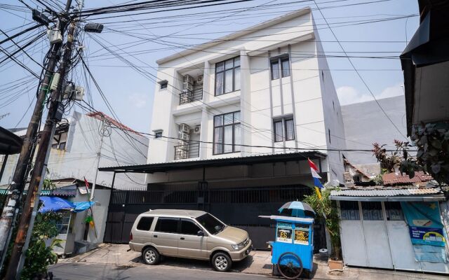 KoolKost near Pasar Baru