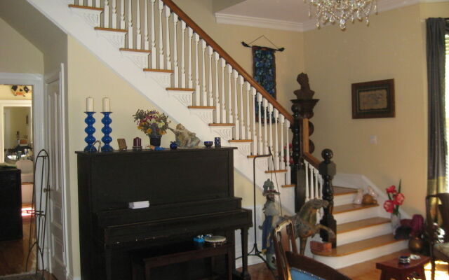 The Mermaids' Porch Bed and Breakfast