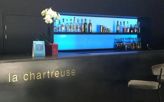 La Chartreuse Logis Hotel Restaurant