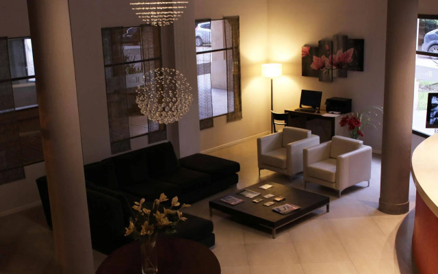 Hotel Plaza Central Canning