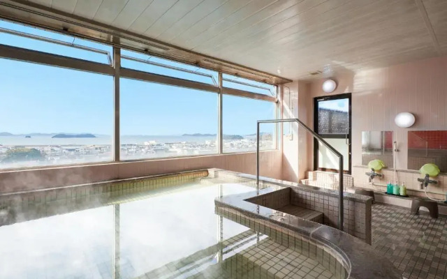 Gamagori Hotel