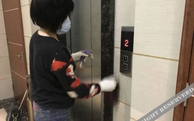 Liangcai Luxury Hotel