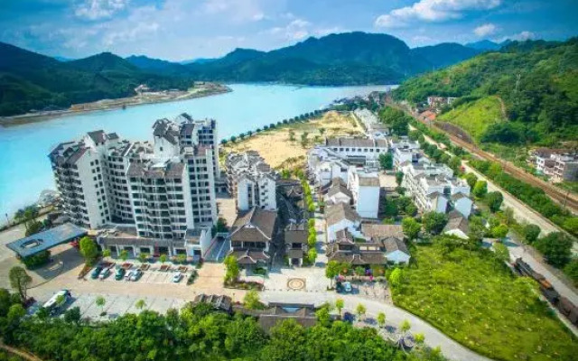 Yingde Liyang Gorge Liquan Riverview Resort