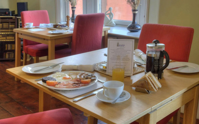 Knap Guest House