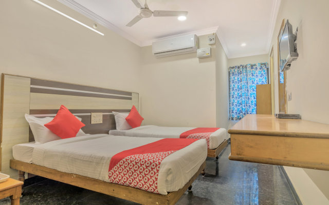 OYO 11428 Hotel Krishna's Residency