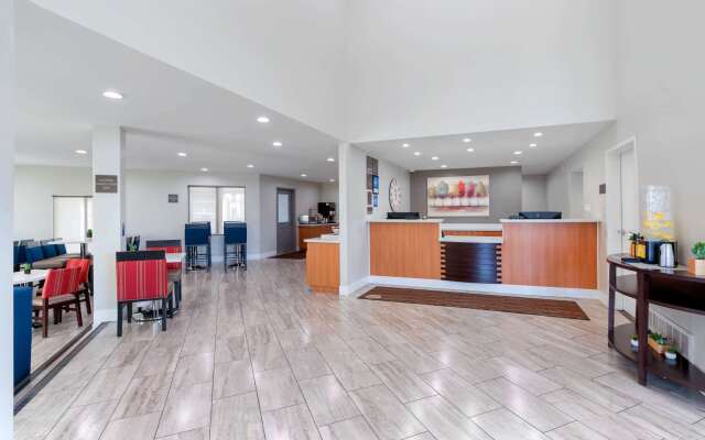 Comfort Inn Antioch - Century Plaza