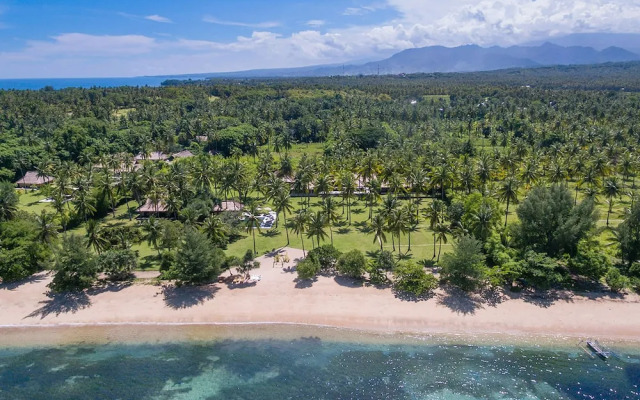 Sira Beach House