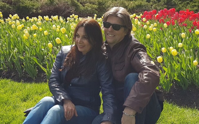 Kokomo Inn - Tropical Riverfront B&B