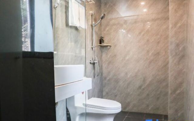 Zhongcai Business Hotel