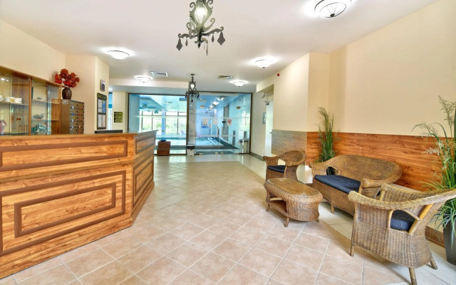 Estreya Residence Hotel and SPA