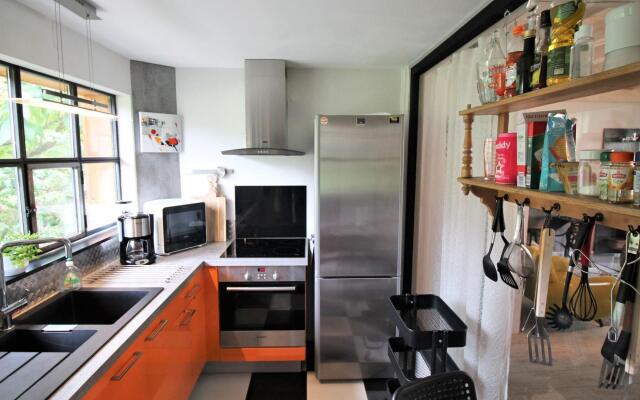 Quaint Holiday Home in Saint-Quirin with hot tub, nice view