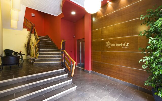 Hotel Ramis