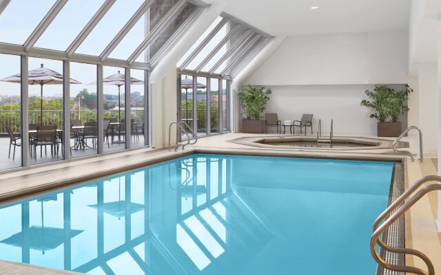 Sheraton Indianapolis Hotel at Keystone Crossing