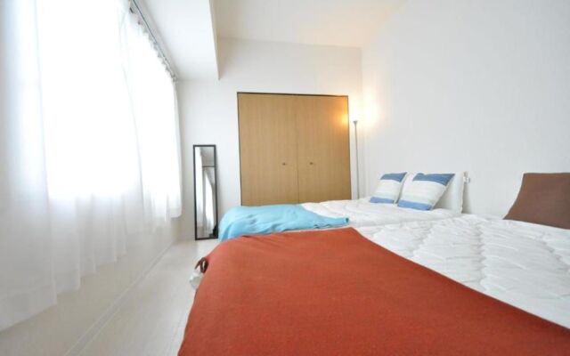 IK Minami6Jo Residence 201