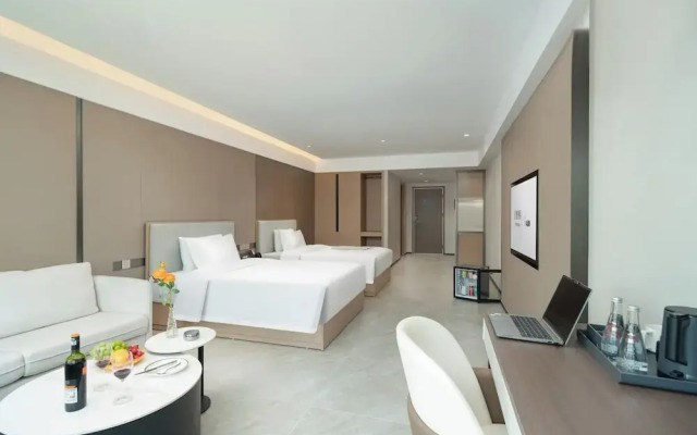 ECHIC Mercure (Guangzhou Baoneng Performing Arts Center Luogang Wanda Plaza)