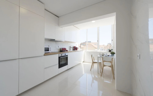 Bright & Sunny Beach House