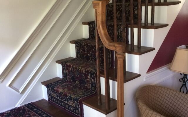 Cranberry Manor Bed and Breakfast