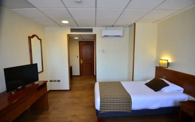 Tur Hotel Santiago