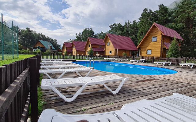 Усадьба Славная