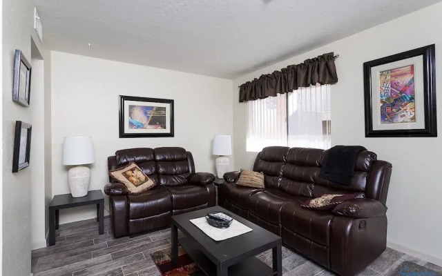 Cliffs in Surprise By Signature Vacation Rentals