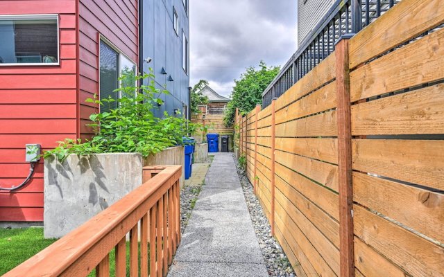 Seattle Townhome: Rooftop Deck < 7 Mi to Dtwn