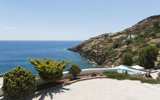 Athina Ios Villa