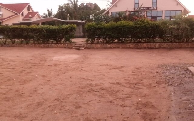 Samanene Beach Hotel