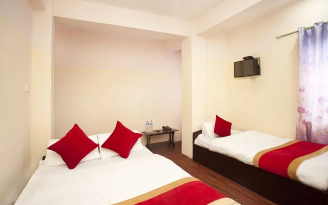 OYO 349 Hotel Classio Inn