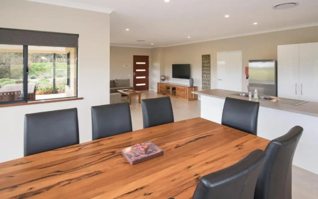 Redgate Forest Retreat