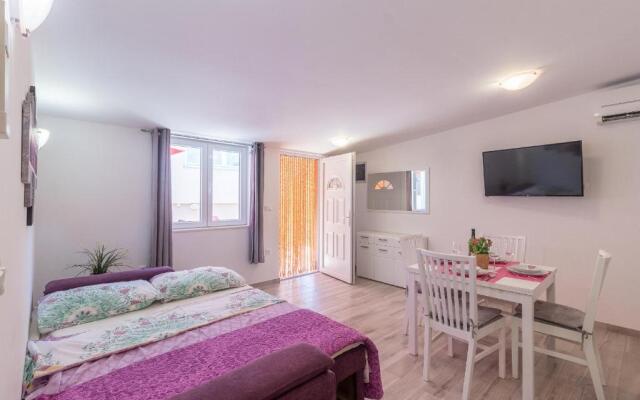 Apartments Ivica 1706